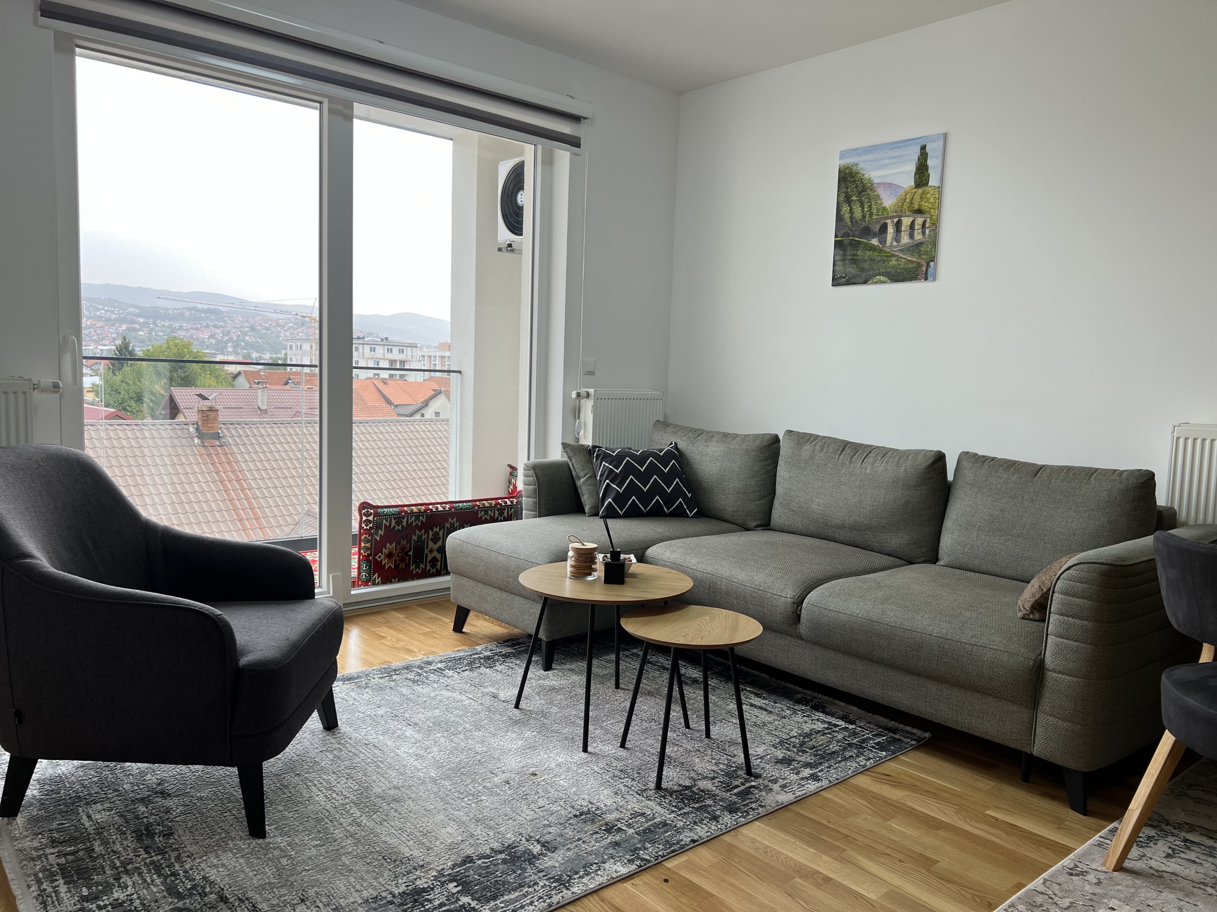 1695588031324325-min